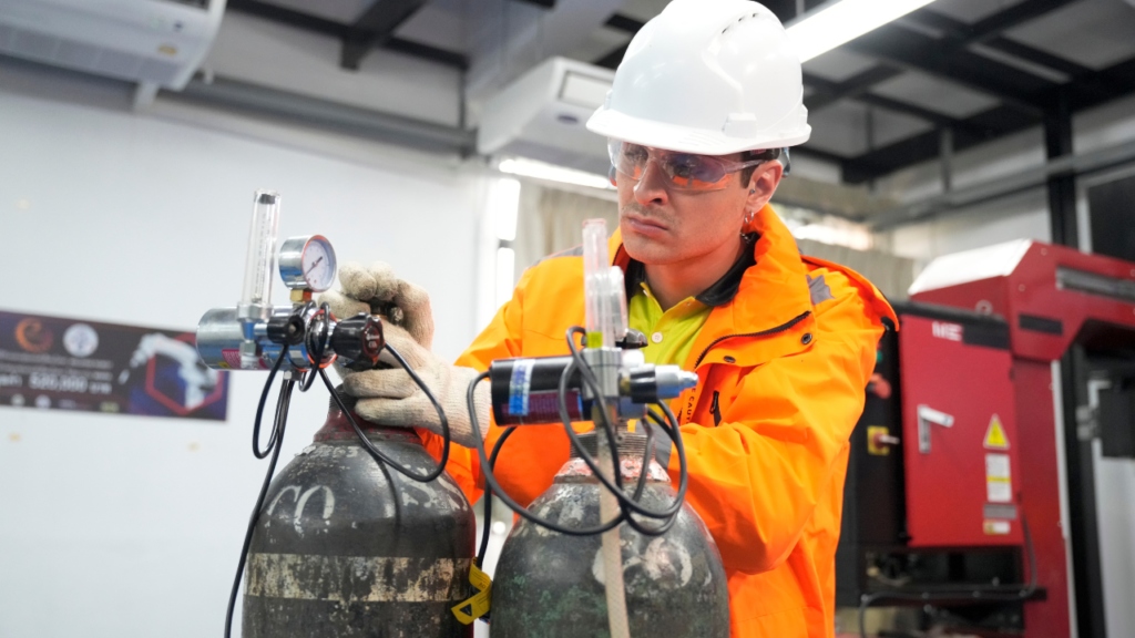 القياسات والتحاليل البيئية: خطوة أساسية لضمان الامتثال البيئي للمنشآت